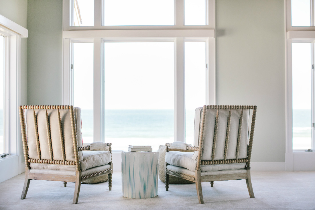 gathered-interior-design-sitting-area-beach-ocean-view