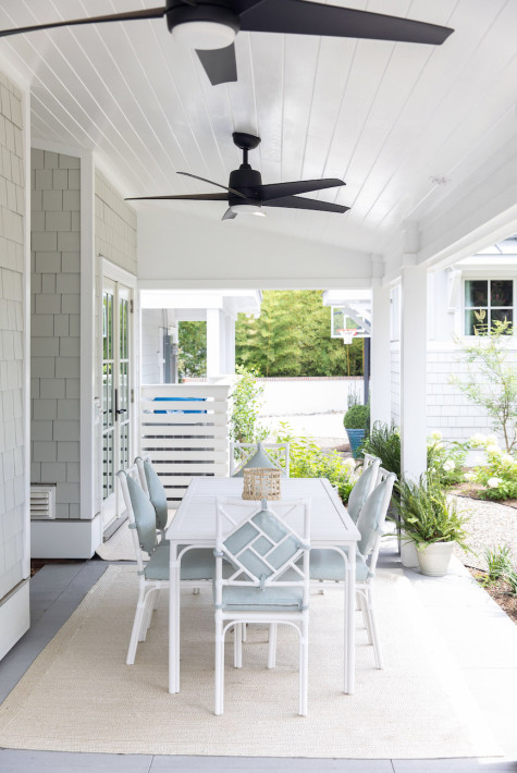 outdoor-dining-table-exterior-design-wilmington-nc