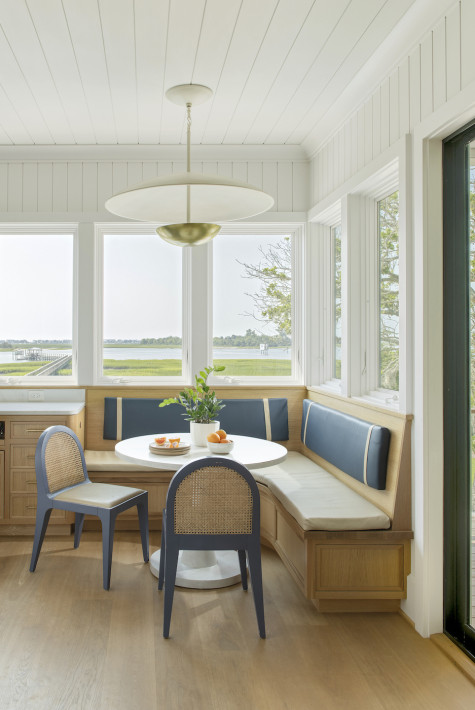 dining-room-wooden-floor-wooden-chairs-interior-design
