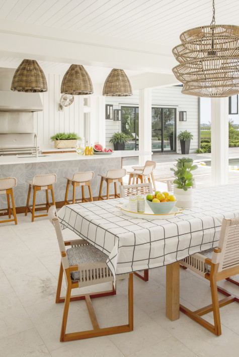 interior-designer-white-kitchen-dining-room-pool